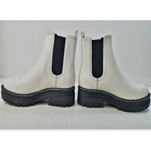 NWOT Marc Jacob Chelsea flatfirm boot woman Size 9. - Picture 4 of 9